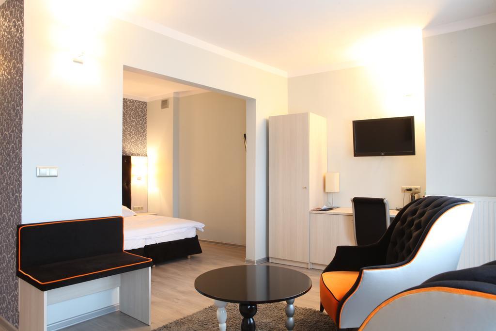 Hotel Srodmiejski Zielona Gora  Room photo
