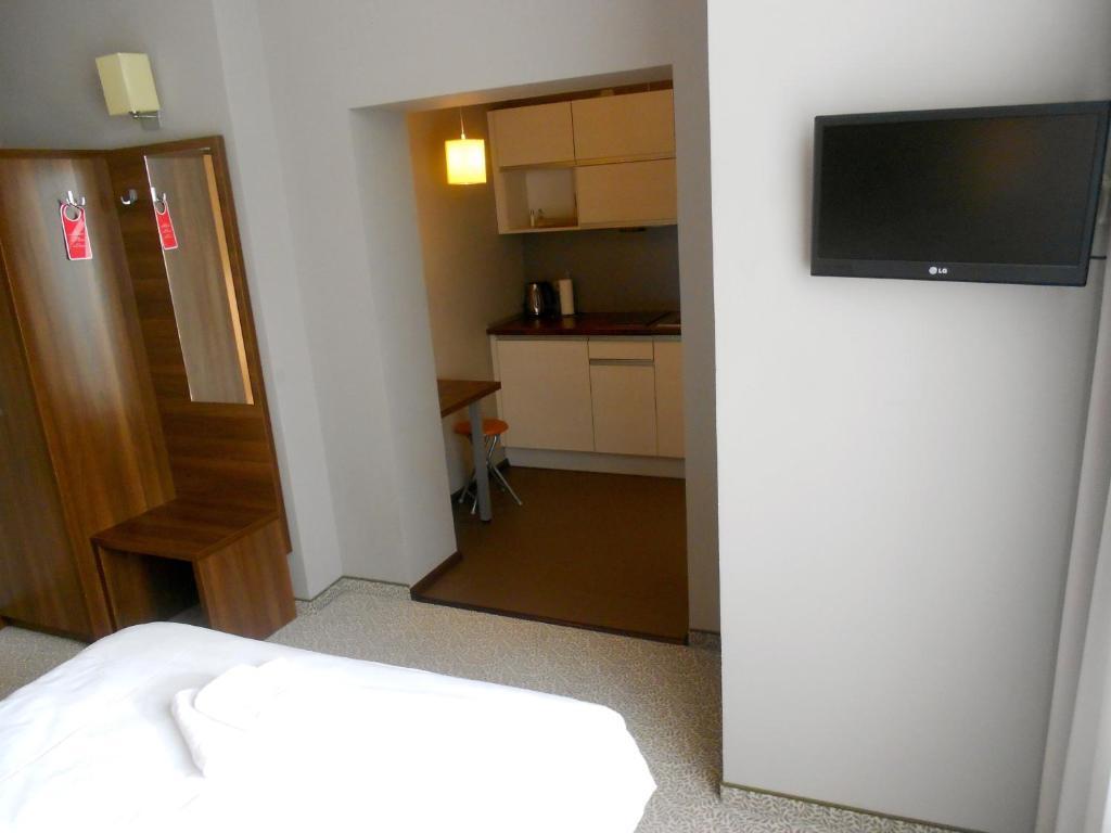 Hotel Srodmiejski Zielona Gora  Room photo